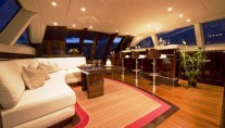 LUDYNOSA.G -  Upper Salon
